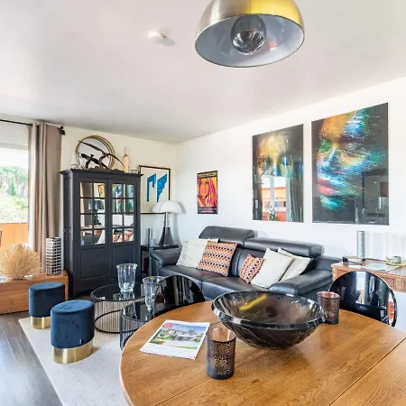 Apartment Les Patios-7 By Interhome Saint-Tropez